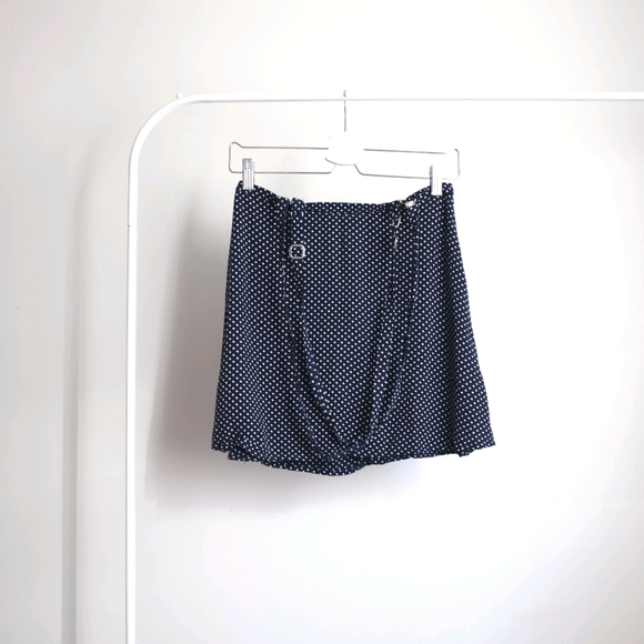 💮2/$10 Forever 21 Polka Dot Skirt